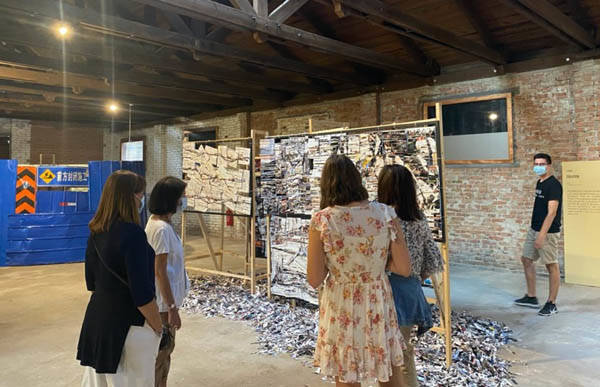 龙南“围屋之变”当代艺术展 成为本届威尼斯双年展最值得看的五个展览之一