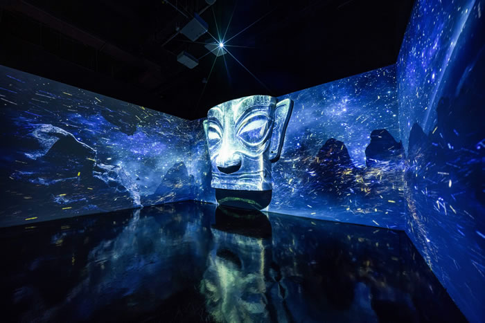 《你好！三星堆》沉浸式光影艺术展发布会在北京市隆福寺开幕 