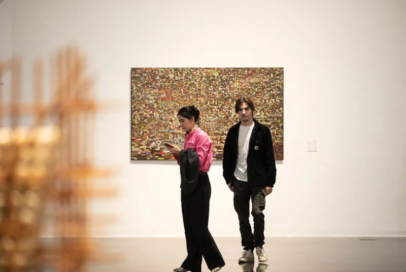 人民艺术 | “看与被看：当代艺术展”在清华大学艺术博物馆开幕