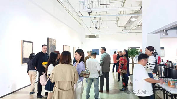 人民艺术 |  《三缺一》画展在北京锦都艺术中心开幕
