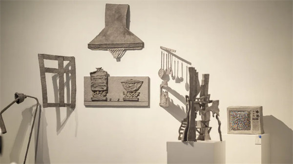 人民艺术 |  1200余件作品亮相清华艺博！这场毕业展关键词：拓界、融合、双向发力 