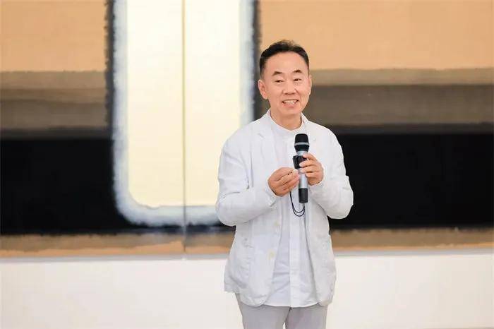 人民艺术 |  「内照」金日龙个展在北京有边空间开幕，呈现由绘画实践所展开的内在精神体验 